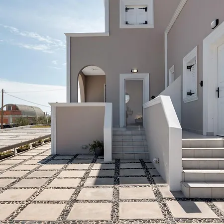 Seaview Double Private Jacuzzi 3* Santorini Island