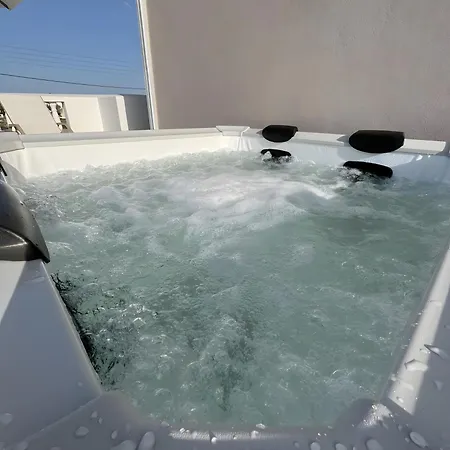 Seaview Double Private Jacuzzi بيت ضيافة 3*