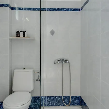 Seaview Double Private Jacuzzi 3* Agios Georgios (Santorini)