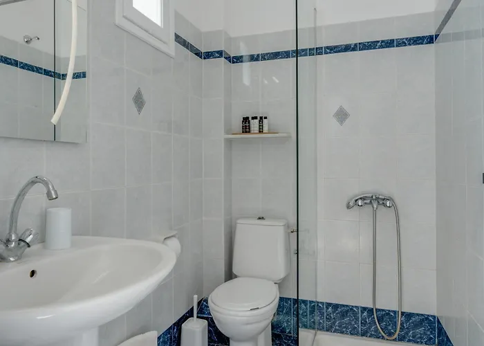 Seaview Double Private Jacuzzi 3* Agios Georgios (Santorini)