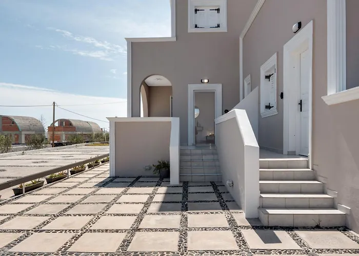 Seaview Double Private Jacuzzi 3* Agios Georgios (Santorini)