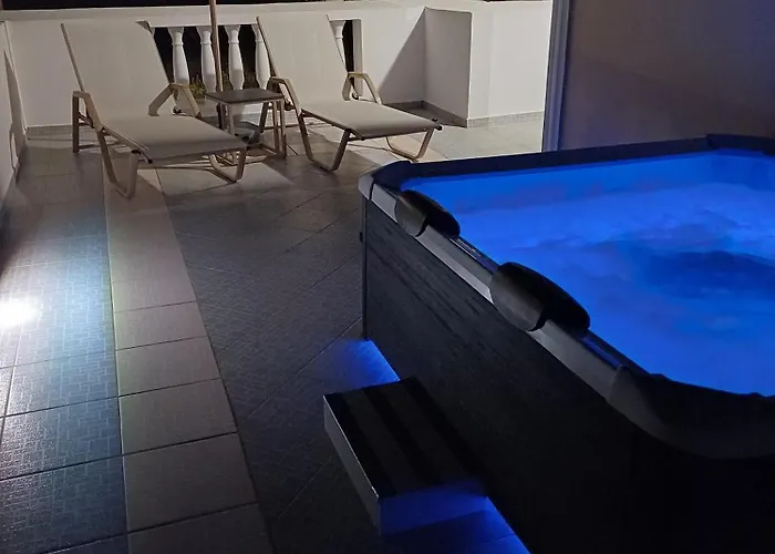 Seaview Double Private Jacuzzi 게스트하우스 Agios Georgios (Santorini)