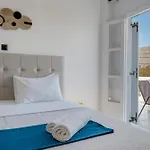 Seaview Double Private Jacuzzi Agios Georgios (Santorini)