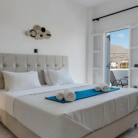 Seaview Double Private Jacuzzi 3* Agios Georgios (Santorini)